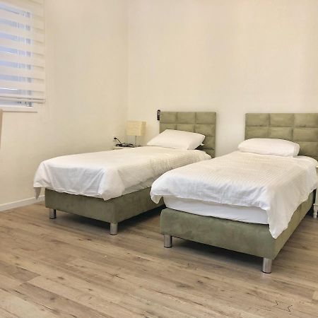 Studio Apartment In Bat-Yam Бат Ям Екстериор снимка