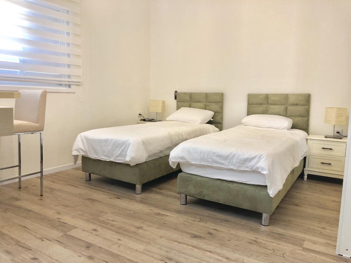 Studio Apartment In Bat-Yam Бат Ям Екстериор снимка