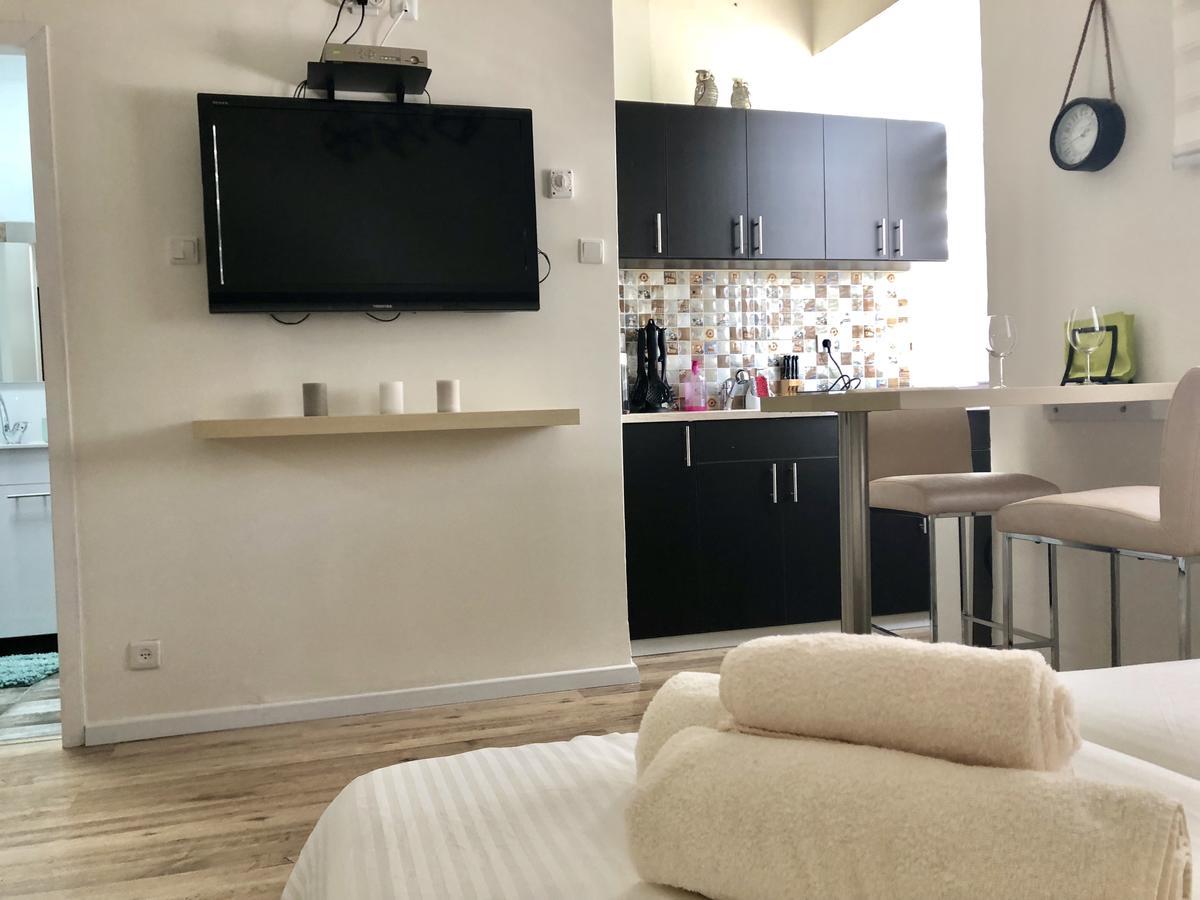 Studio Apartment In Bat-Yam Бат Ям Екстериор снимка